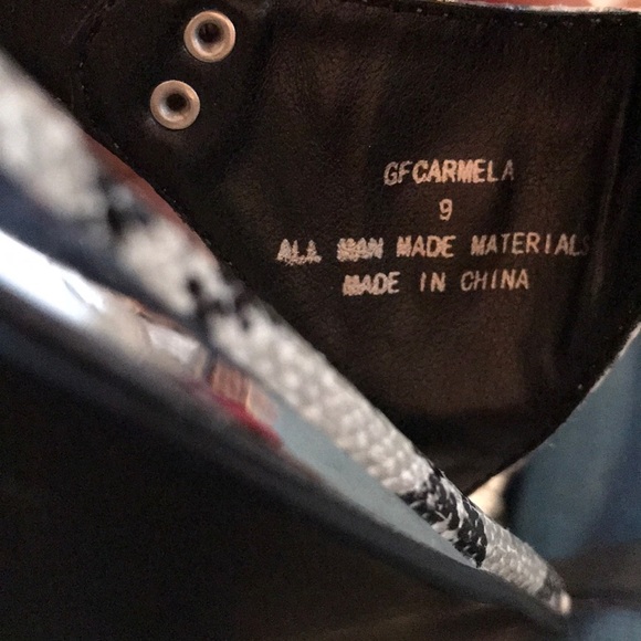 GUESS WOMEN’S SANDALS ANIMAL PRINT BLCK & WHITE - Picture 7 of 7